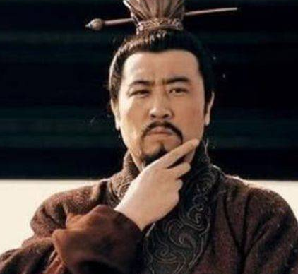 关羽被杀之后 刘备第一件事情为什么是称帝而不是报仇