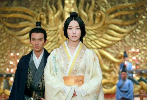 李延年自卖自夸写了一首诗,只为将妹妹送给汉武帝!