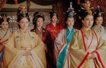 清朝妃子们除了侍奉皇上，她们每天都在干什么