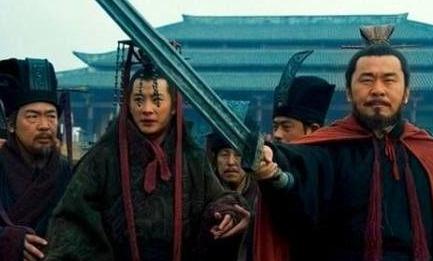 曹丕篡汉为何汉献帝还能善终呢 他为什么会对汉献帝那么好