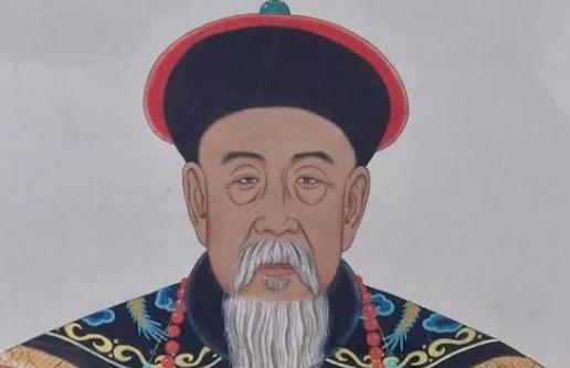 乾隆为什么要收拾雍正朝的遗臣