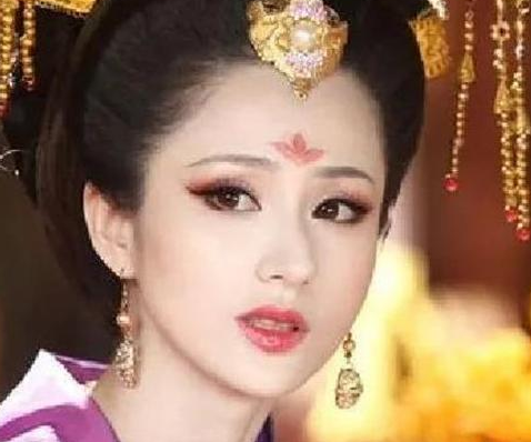 上官婉儿怎么说都是才女 李隆基为什么要杀她