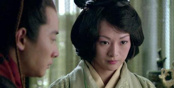 卞夫人为什么嫁给曹操8年之久才生下了曹丕