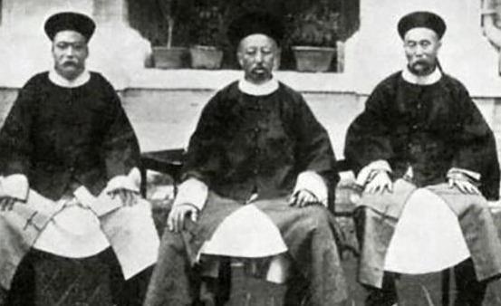 咸丰每次散朝的时候为什么会让大臣们先走