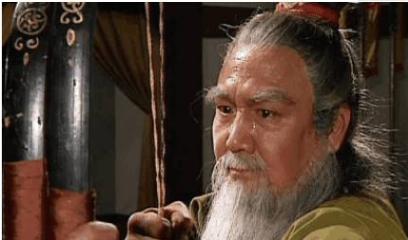 黄忠作为五虎上将,他年轻的时候为什么会碌碌无为