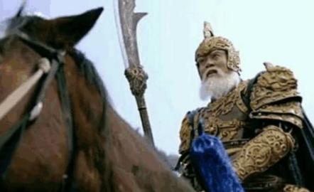黄忠作为五虎上将,他年轻的时候为什么会碌碌无为