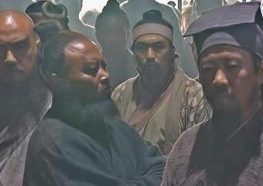 同样是反对招安为什么宋江对李逵下手 而不敢当武松呢