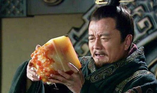 项羽亲手给部下端饭,为什么人才都跑到刘邦那里呢