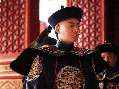 载沣荣华富贵不要，为什么只愿住在一间小房子里