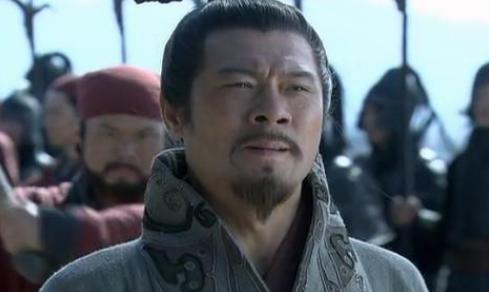 陈宫被赐死后，曹操为什么又要将他的妻儿带回许都