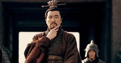 刘备是怎么从平民一步步走到一国之君的