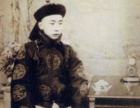 爱新觉罗·溥儁差点成了清朝最后一个皇帝，他的晚年生活怎么如此落魄不堪