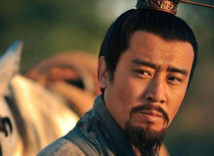 诸葛亮为什么会选择刘备呢 为什么说刘备才是他唯一的选择