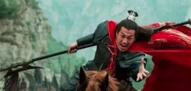 董卓死后,吕布为什么打不过董卓的部下呢
