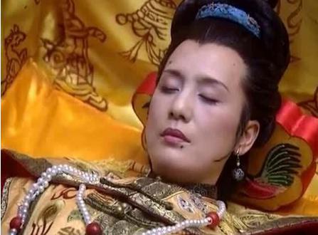 康熙为什么要一群太监和容妃陪葬 他怎么做究竟出于什么目的