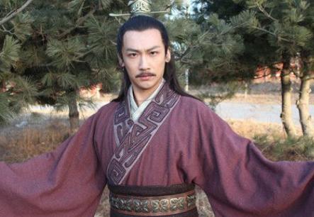 吕不韦对秦始皇随便说教，为什么他什么事都没有