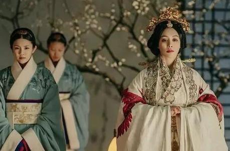 秦始皇能一统天下吕不韦功不可没,为什么嬴政要写信逼死吕不韦