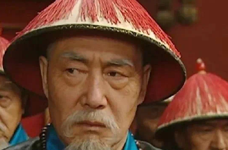 张廷玉身为清朝三朝元老 乾隆为什么将他太庙的荣誉剥夺了