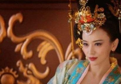 李世民死后武则天就出家了 她是怎么成为李治的老婆的