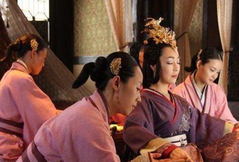 吕雉睚眦必报手段狠毒，为什么生前无人站出来废其封号