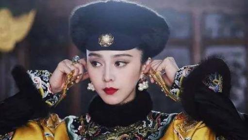 孝贤纯皇后去世后，乾隆为什么对两个太子说皇位没份