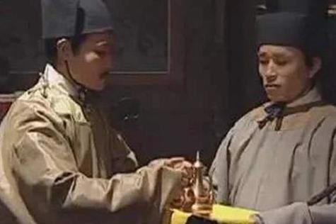 李昪为什么要赐毒酒杀徐知询