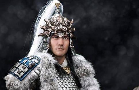 关羽败走时马超在哪里