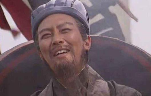 关羽败走时马超在哪里