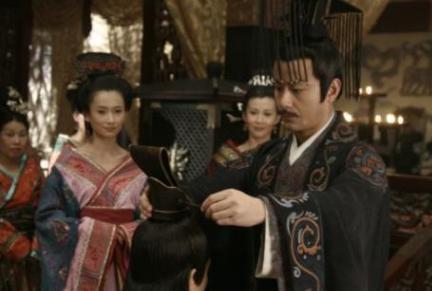 周勃被冤入狱后，贾谊是怎么把他救出来的