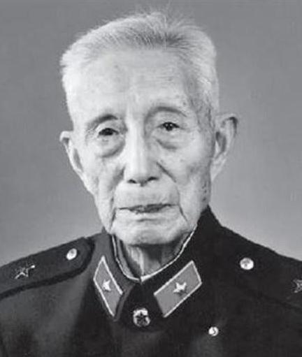 童陆生本拟授中将，为什么会被降为少将
