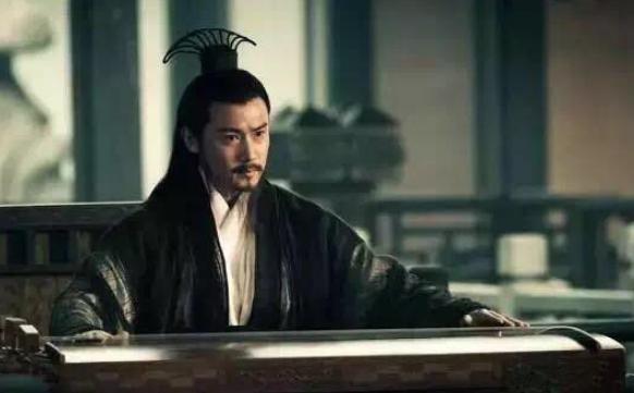 卧龙凤雏齐名,为什么庞统没诸葛亮出名