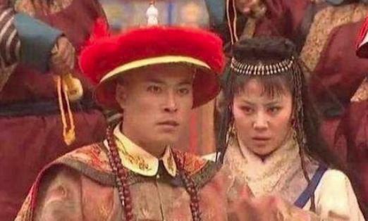 雍正继承皇位后,他是怎么对待两个亲哥哥的