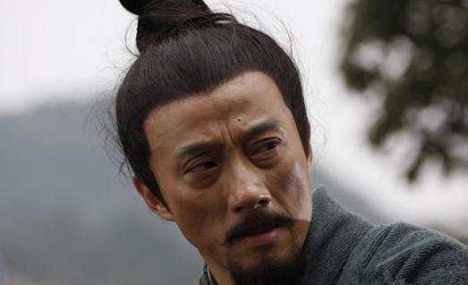 孔融求助刘备,刘备为什么很高兴立马出兵解救他