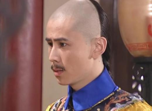 董鄂妃为什么比皇后还有名