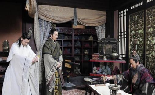 钟繇错荐险些酿成大祸，为什么曹魏之还是信任和尊重他