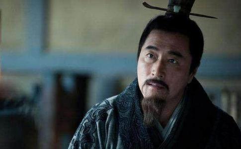萧何身怀帝王之才，为什么却甘愿寄人篱下