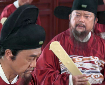 清朝官员上朝的时候 他们为什么口含人参片不吃早饭