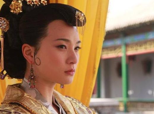 郑贵妃权欲熏天，宠冠六宫，那她为什么不是皇后