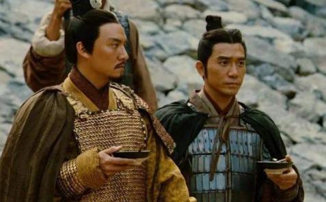 孙策为什么跟孙权说外事不决问周瑜