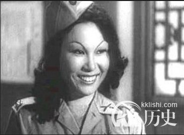 毛人凤为什么将自己的妻子向影心推进戴笠的卧室？