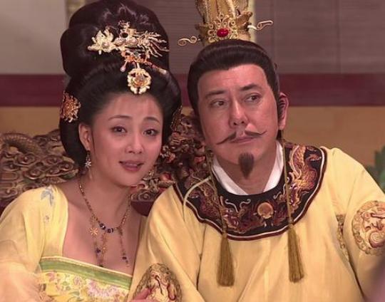 安禄山是三镇节度使,为什么会怕李林甫
