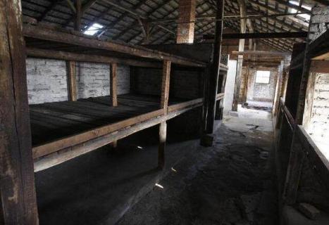 纳粹德国时期建立的奥斯维辛集中营现在怎么样了 还在那个地方吗