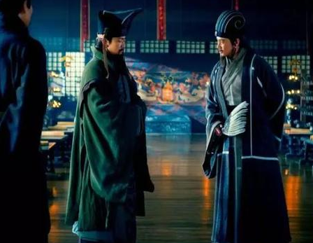 曹操和孙权相比 诸葛亮最后为什么会选择刘备
