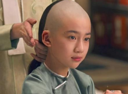 乾隆的儿子那么多 乾隆最后为什么把皇位传给嘉庆