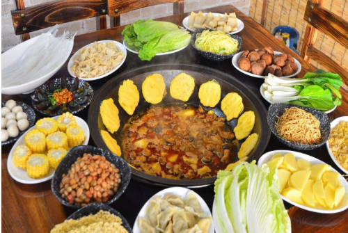 宋朝才大量普及铁锅,在这之前百姓如何做饭