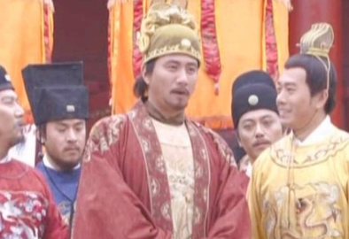 侍卫们尽力救起落水的朱标，为什么朱元璋还下令杀了一些侍卫