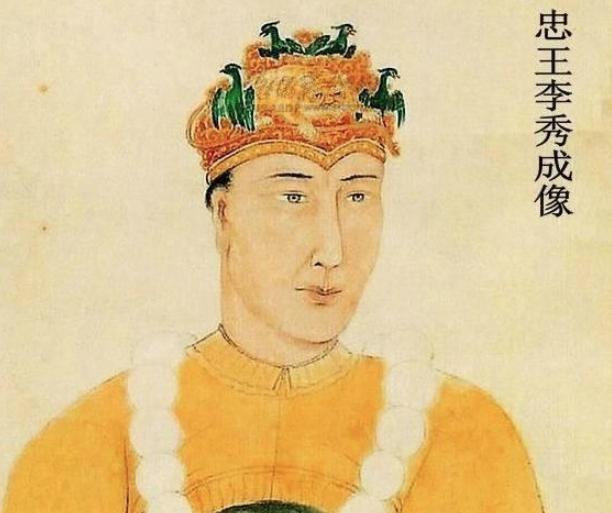 李秀成见城墙下青草异常,为什么就用热汤灌入