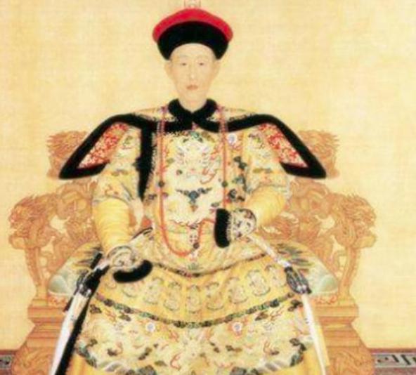 乾隆上位后,是怎么对待自己的兄弟手足的