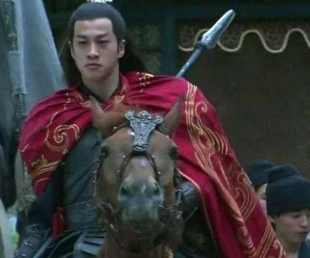 刘备知道吕布人品不怎么好 刘备为什么还要接纳吕布