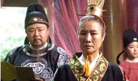 狄仁杰告诫女皇戒色，武则天是怎么回答他的